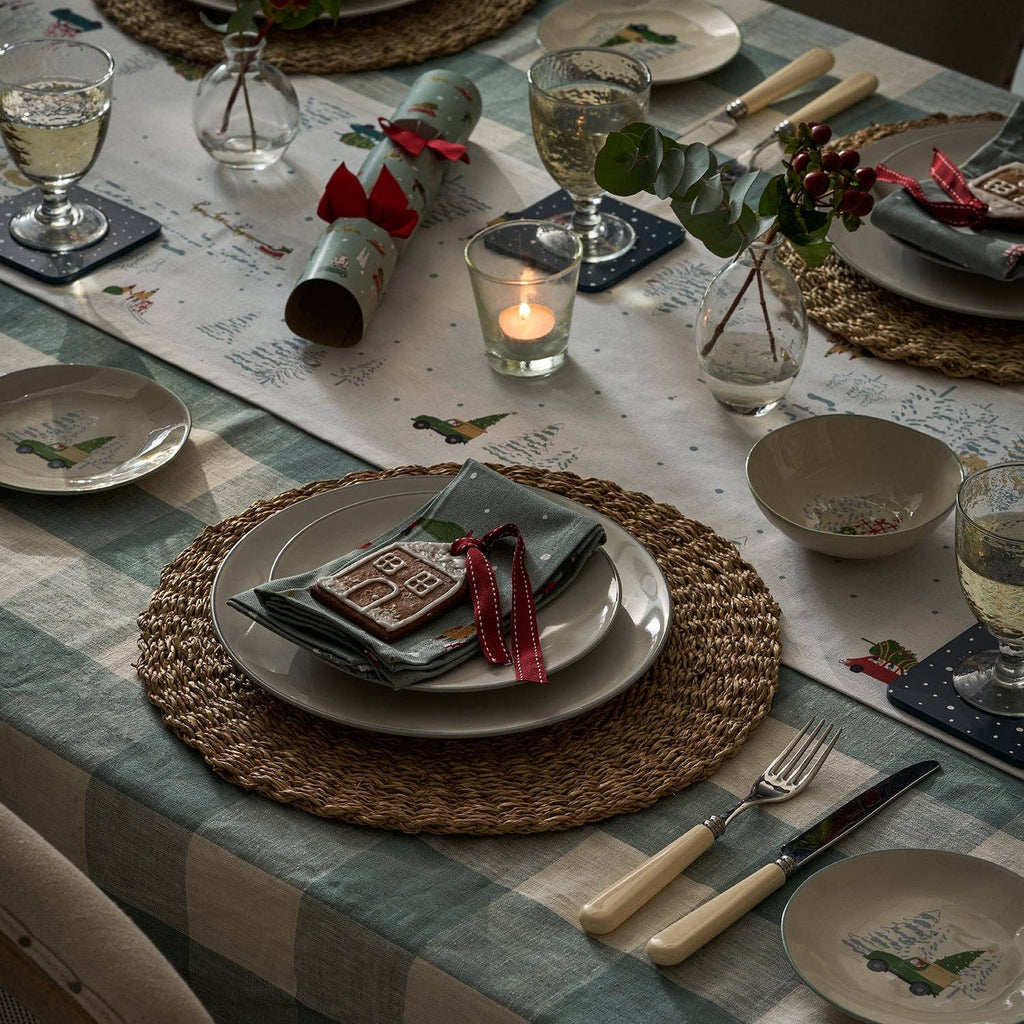 Driving Home for Christmas Table Runner 2.8m - Distinctly Living