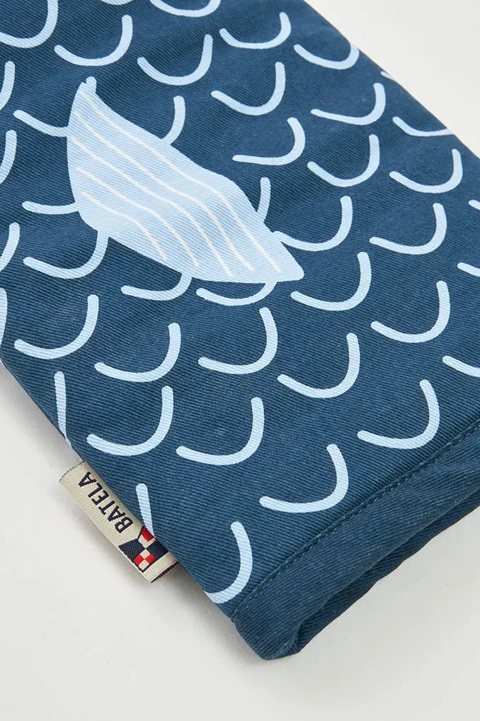 Navy Fish Oven Glove/Mitt and Matching Pot Grab - Distinctly Living