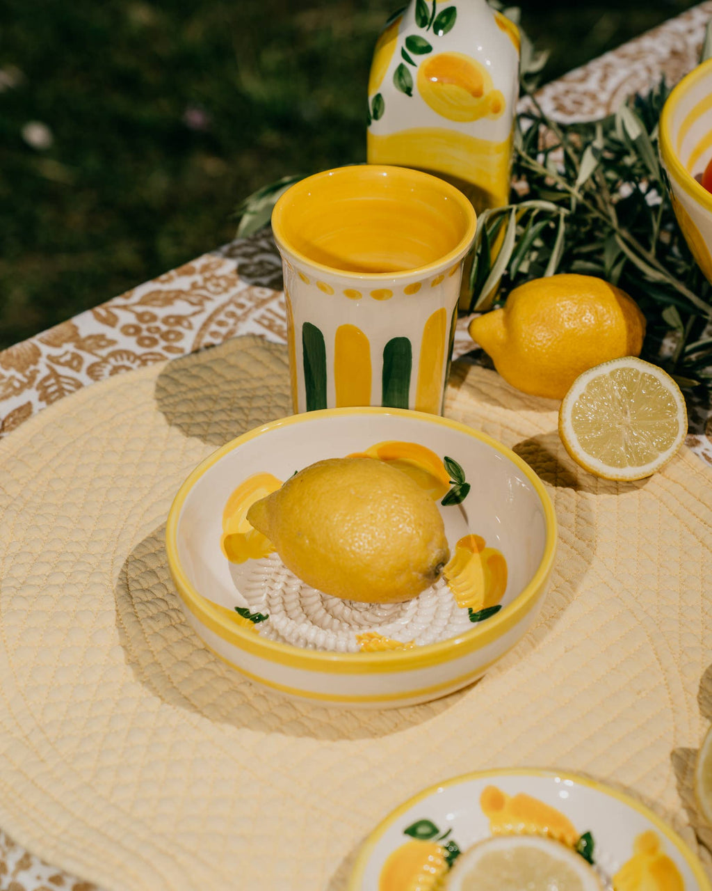 Ceramic Grater Bowl - Lemons - Distinctly Living
