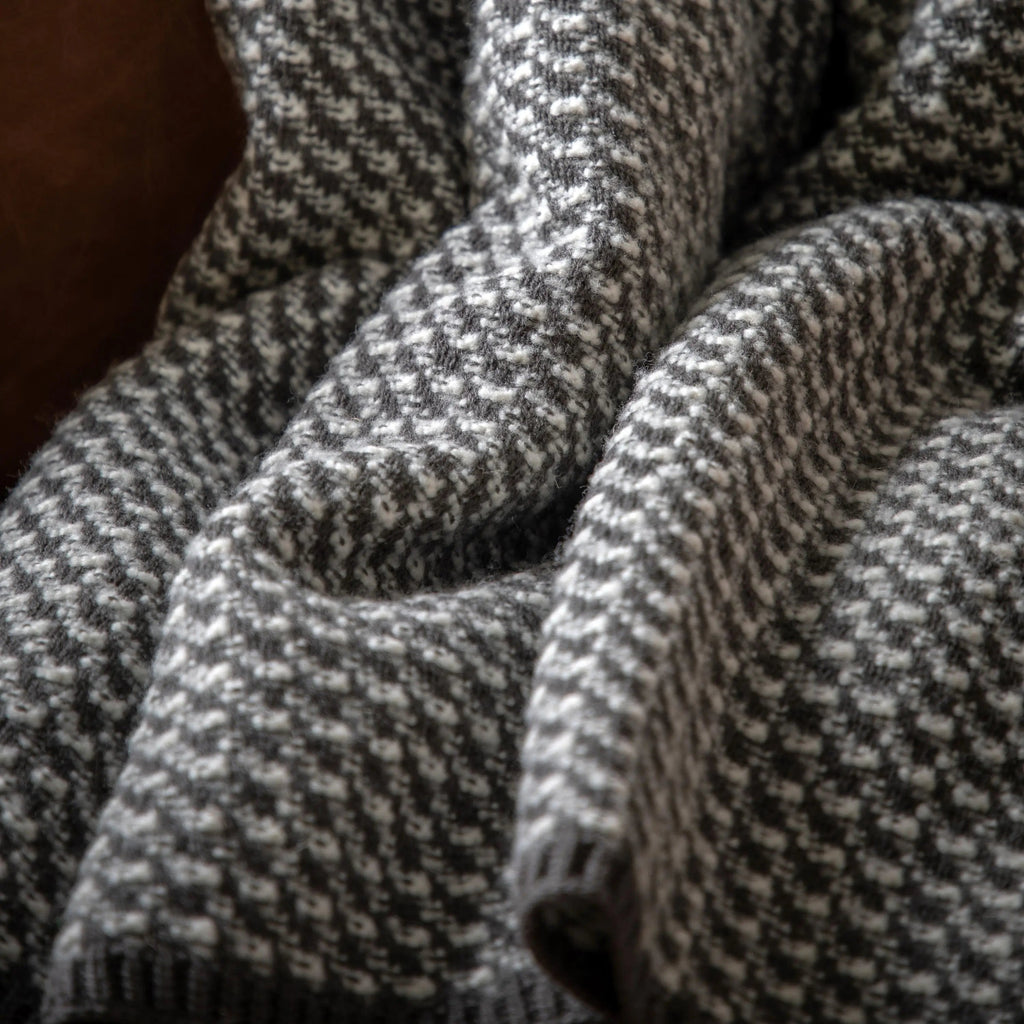 Chunky Cross Knit Throw - Distinctly Living