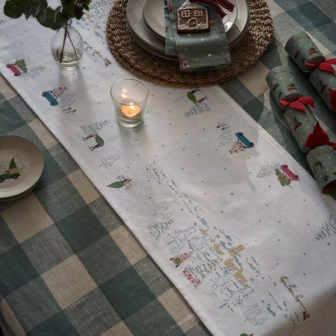 Driving Home for Christmas Table Runner 2.8m - Distinctly Living