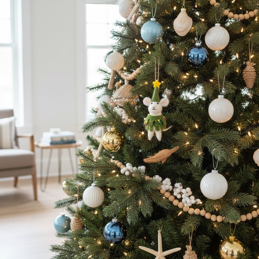 Festive Mouse With Fairy Lights - Distinctly Living