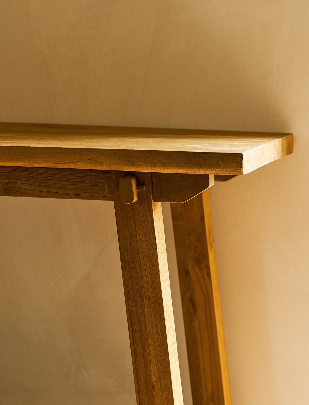 Hanfield Console Table - Distinctly Living
