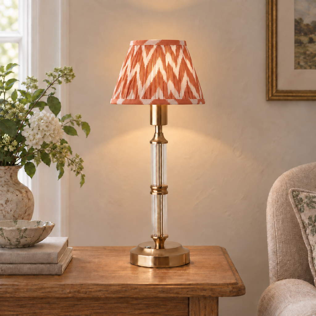 Maximus Complete rechargeable brass table lamp with 16 cm Ochre Haze shade