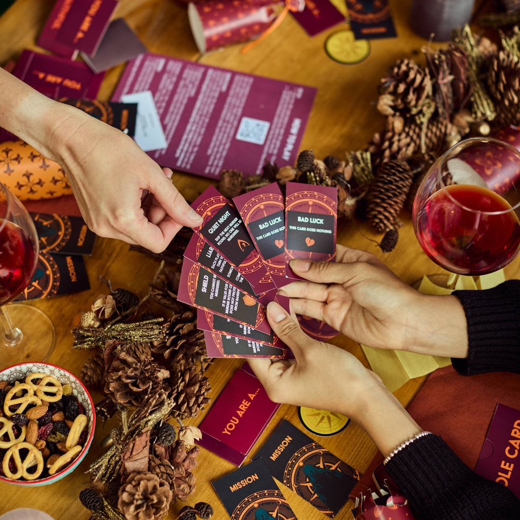 Official The Traitors Christmas Crackers - Set of 6 - Distinctly Living