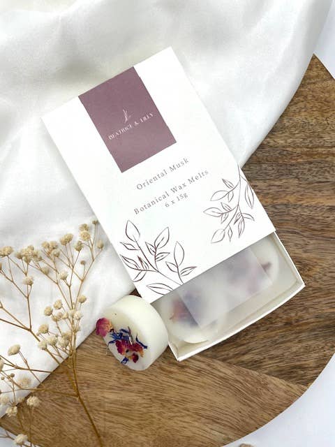 Oriental Musk Boxed Botanical Wax Melts - Distinctly Living