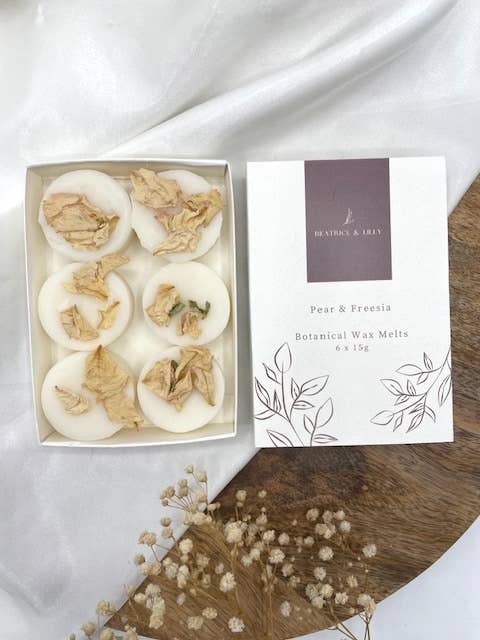 Pear & Freesia Boxed Botanical Wax Melts - Distinctly Living
