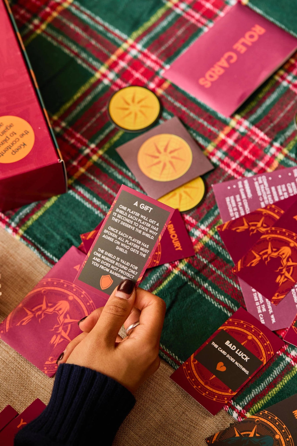 The Traitors Christmas Crackers – 2026 Edition, Set of 6 - Distinctly Living