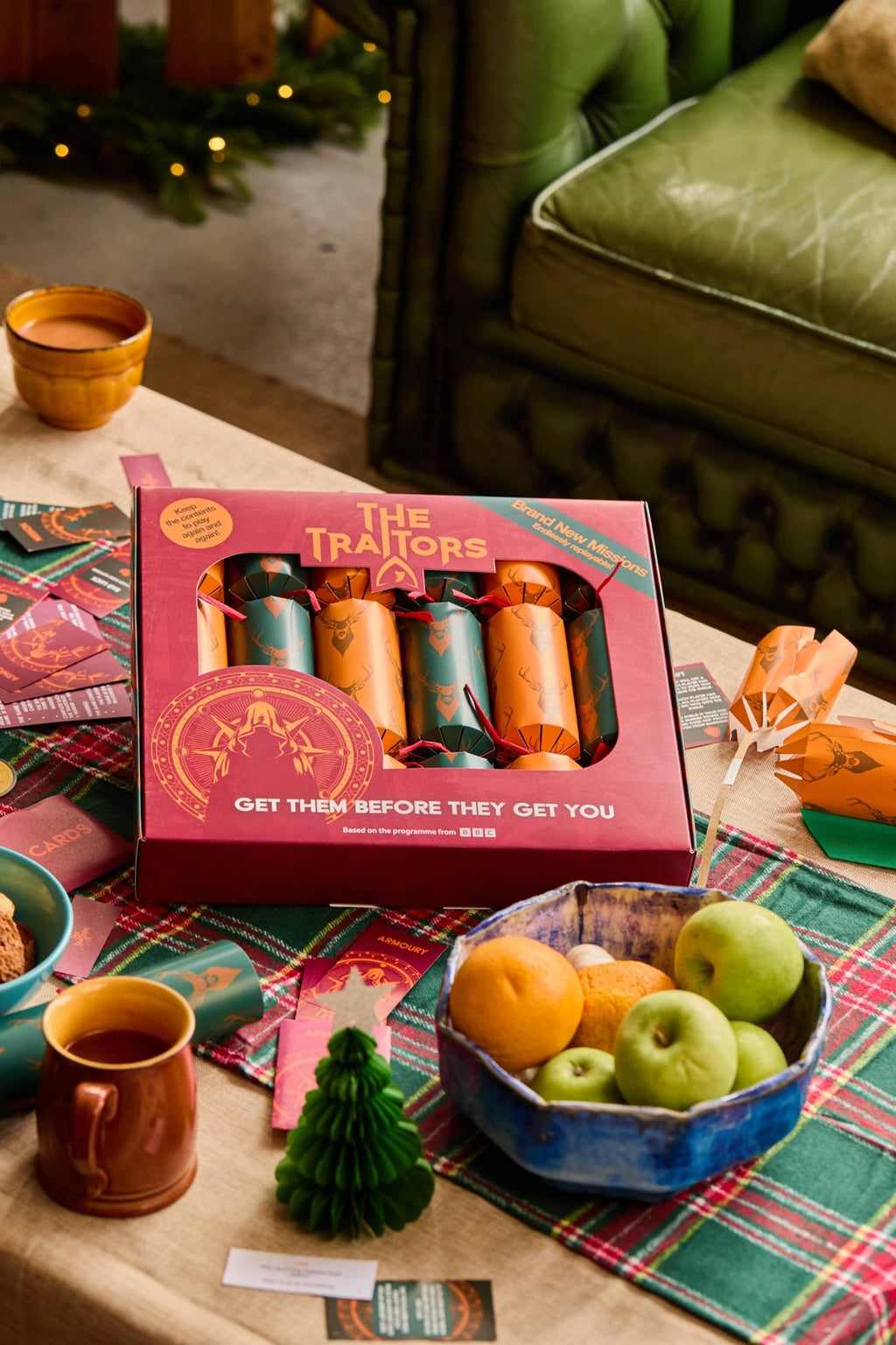 The Traitors Christmas Crackers – 2026 Edition, Set of 6 - Distinctly Living