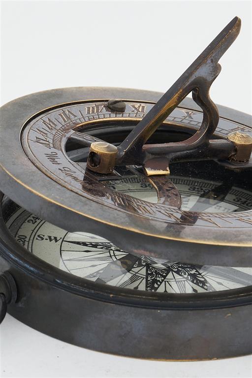 Vintage Inspired Brass Pocket Sundial - Distinctly Living