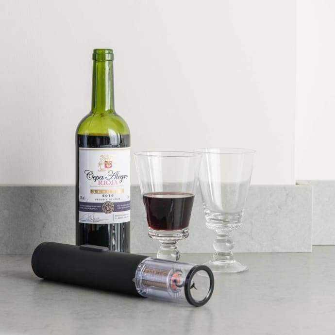 Electric corkscrew - Distinctly Living