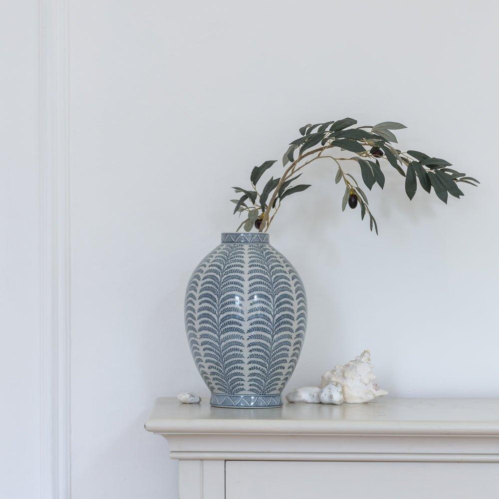 Feathers Vase - Distinctly Living