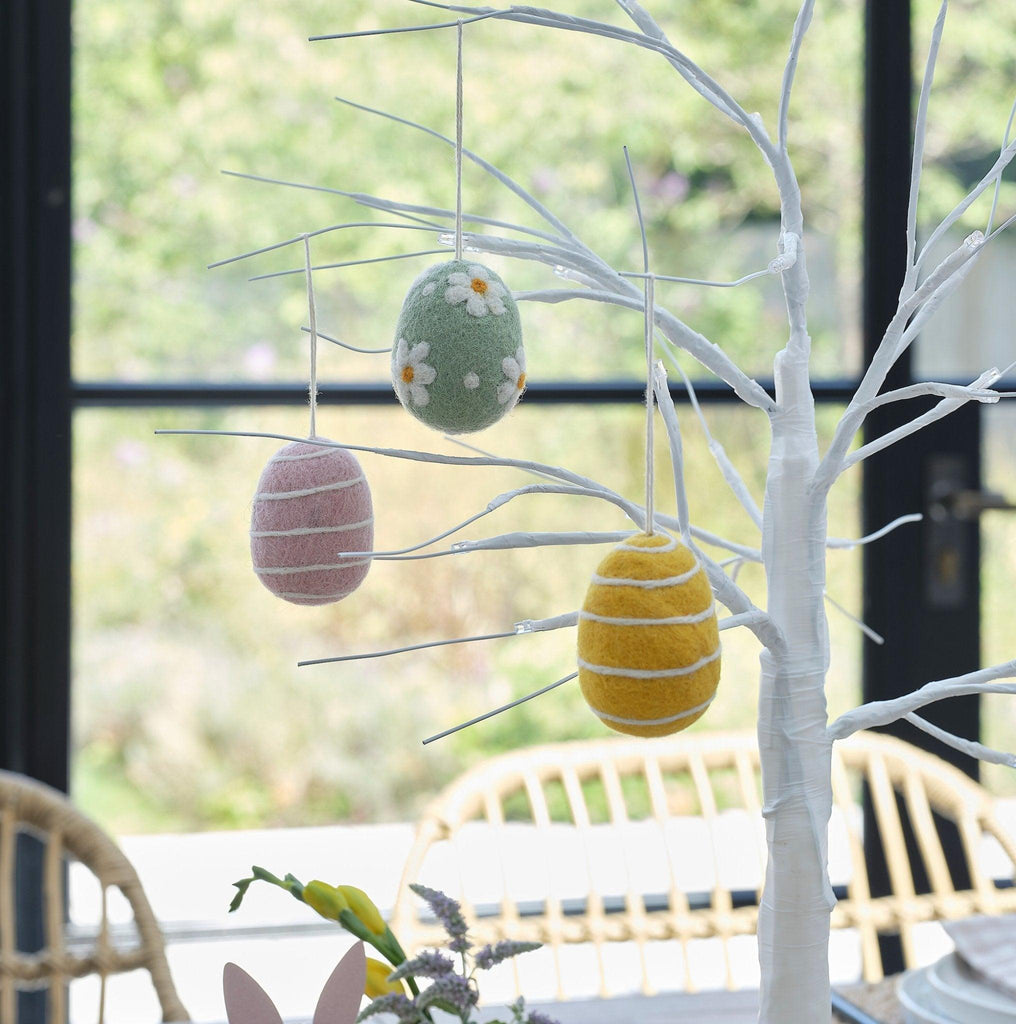 Felt Easter Eggs Decoration - Distinctly Living 