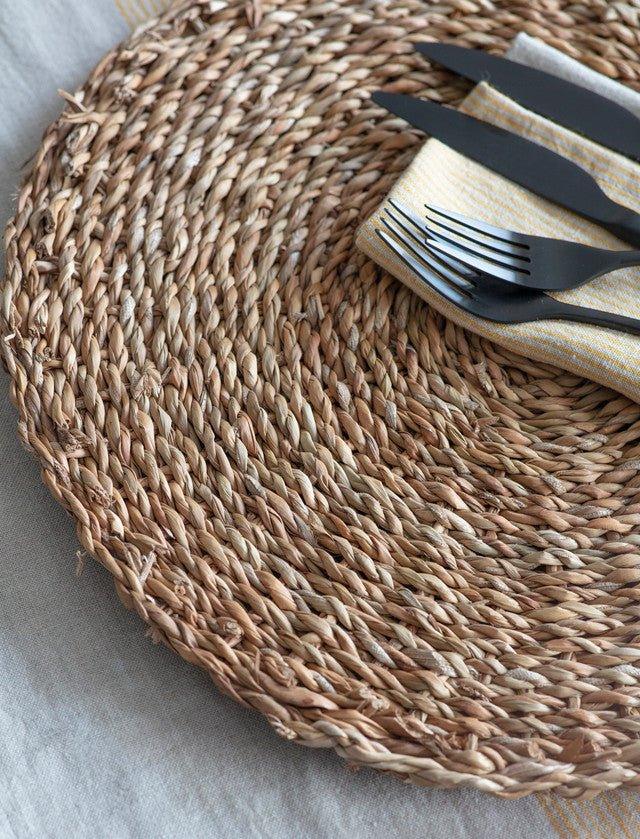 Set of 4 Round Seagrass Placemats - Distinctly Living